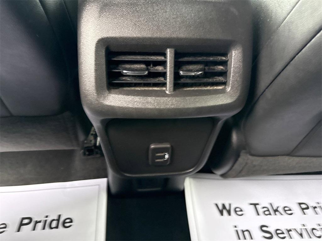 used 2023 Chevrolet Equinox car, priced at $25,781
