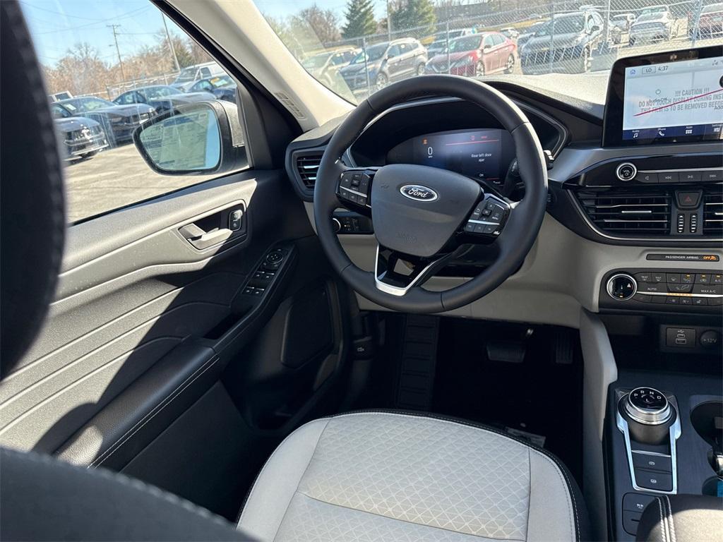 new 2025 Ford Escape car, priced at $28,494