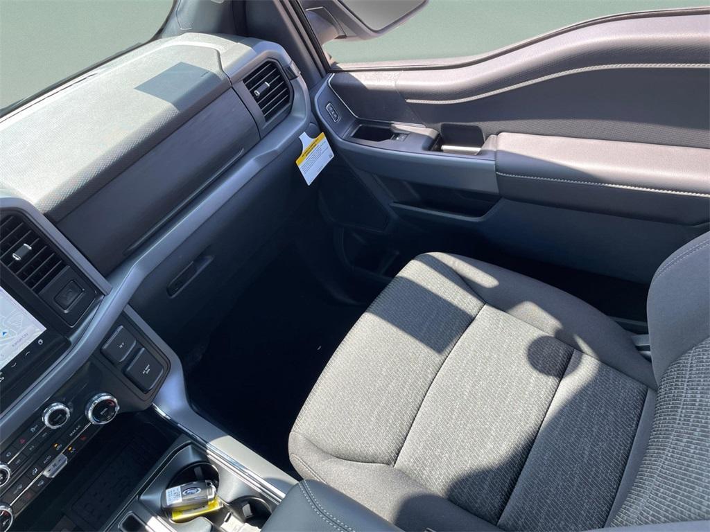 new 2025 Ford F-150 car, priced at $55,999