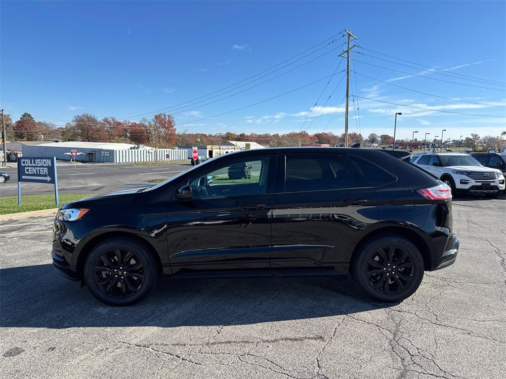 new 2024 Ford Edge car, priced at $35,615