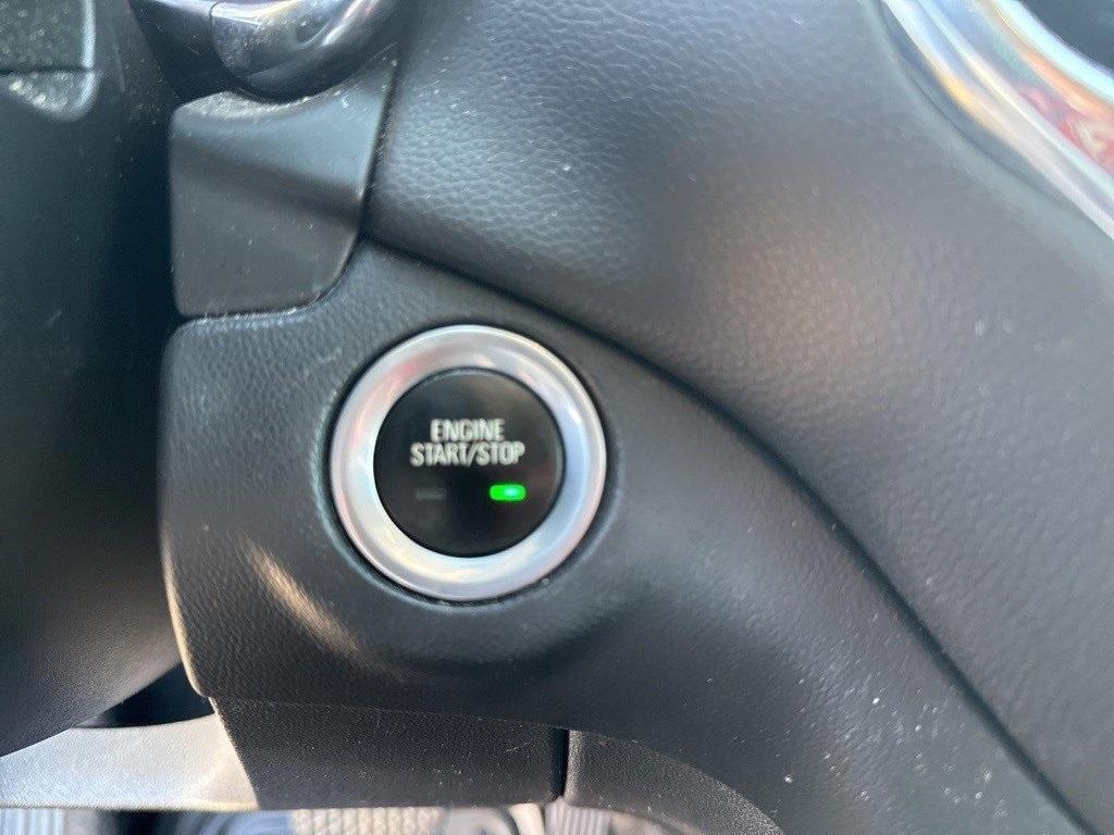 used 2021 Chevrolet Equinox car, priced at $17,990