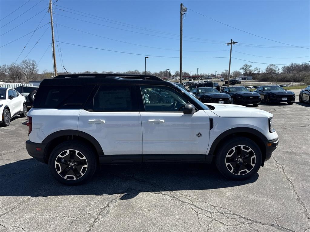 new 2024 Ford Bronco Sport car, priced at $33,702