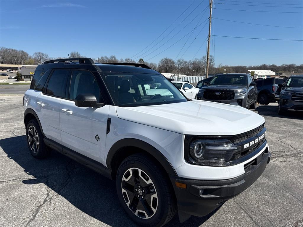 new 2024 Ford Bronco Sport car, priced at $33,702