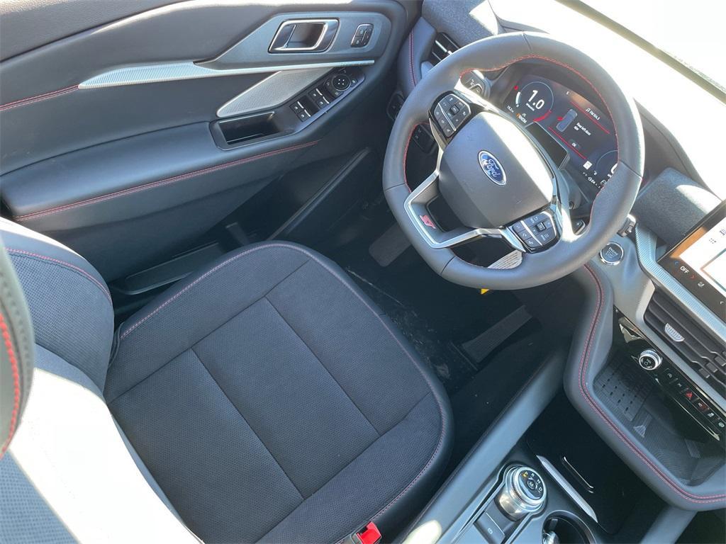 new 2025 Ford Explorer car, priced at $57,790