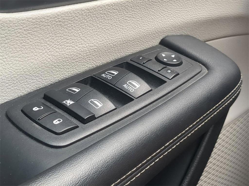 used 2023 Chrysler Pacifica car, priced at $23,990