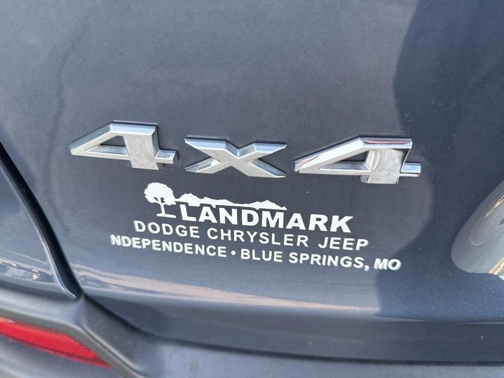 used 2021 Jeep Cherokee car, priced at $17,990
