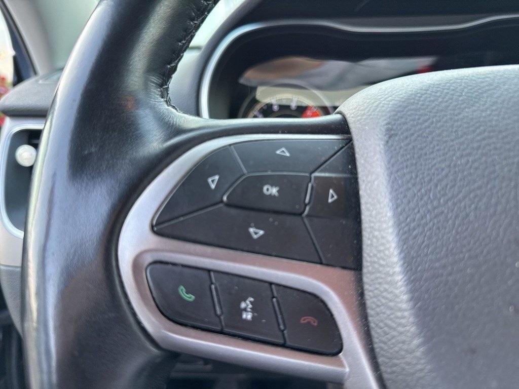 used 2021 Jeep Cherokee car, priced at $17,990
