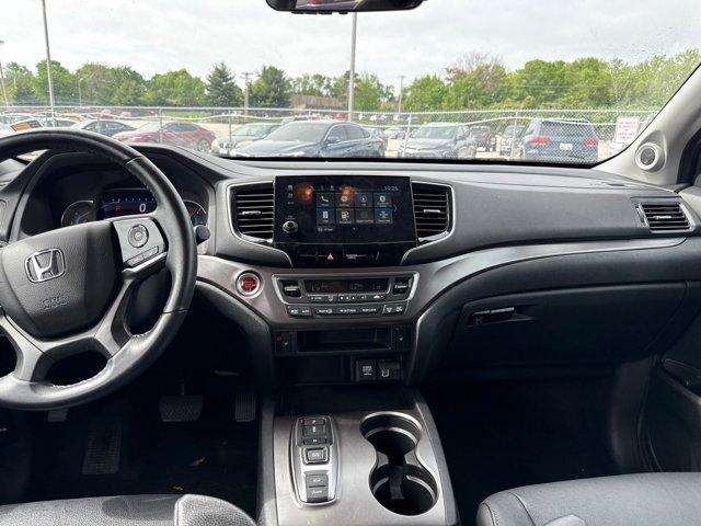 used 2022 Honda Pilot car, priced at $33,990