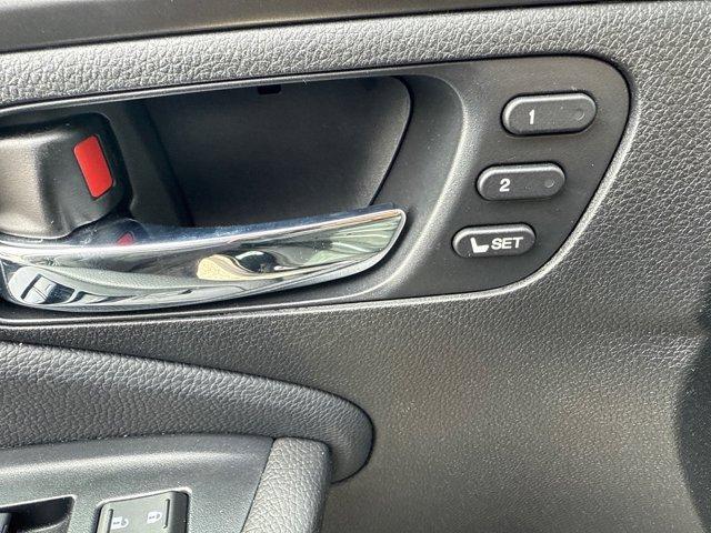 used 2022 Honda Pilot car, priced at $33,990