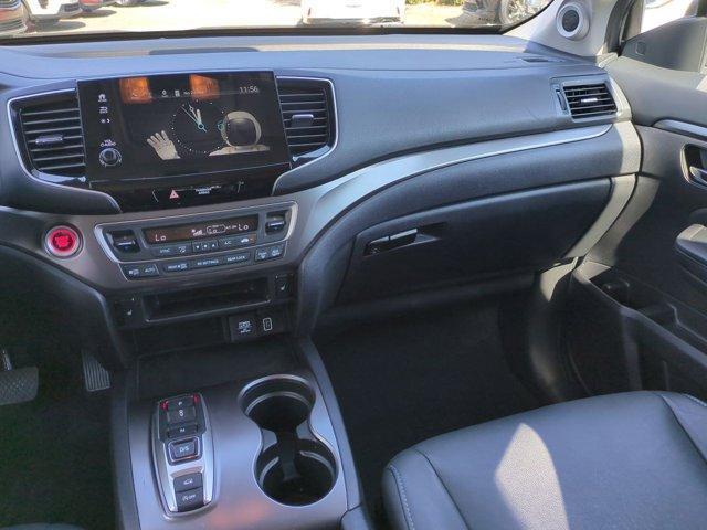 used 2022 Honda Pilot car, priced at $33,990