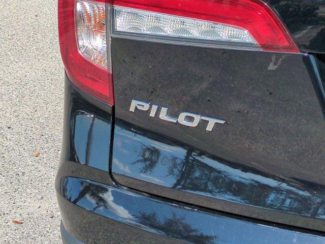 used 2022 Honda Pilot car, priced at $33,990