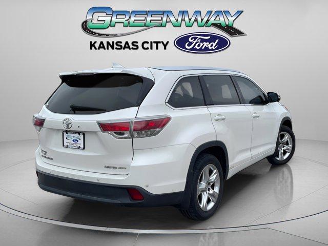 used 2015 Toyota Highlander car, priced at $21,990