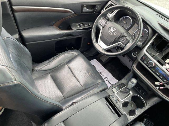 used 2015 Toyota Highlander car, priced at $21,990