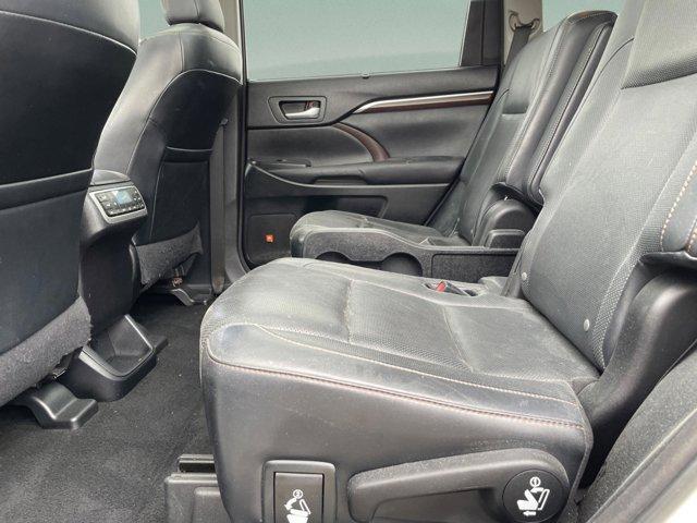 used 2015 Toyota Highlander car, priced at $21,990