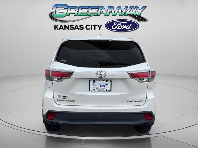 used 2015 Toyota Highlander car, priced at $21,990