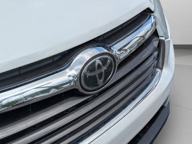 used 2015 Toyota Highlander car, priced at $23,990