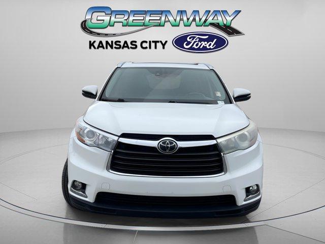used 2015 Toyota Highlander car, priced at $21,990