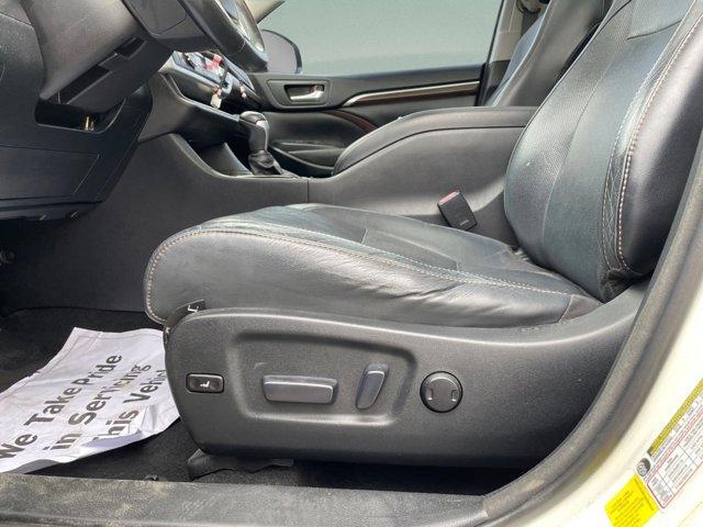 used 2015 Toyota Highlander car, priced at $21,990