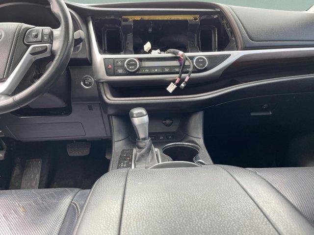 used 2015 Toyota Highlander car, priced at $21,990
