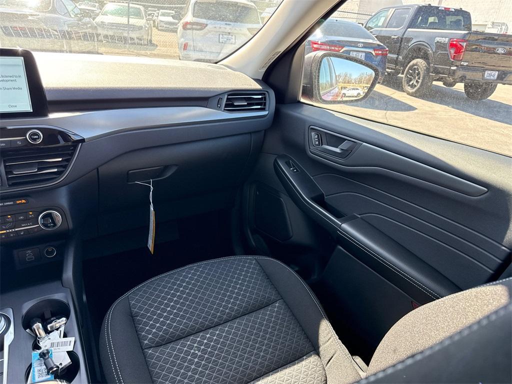 new 2025 Ford Escape car, priced at $27,683