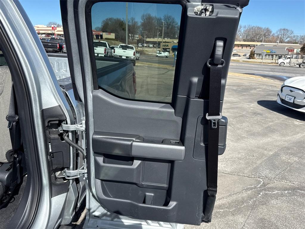 new 2025 Ford F-150 car, priced at $45,138
