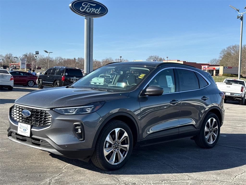 new 2025 Ford Escape car, priced at $39,025