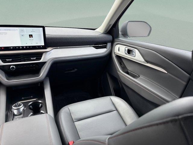 new 2025 Ford Explorer car, priced at $43,000