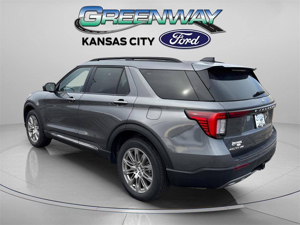 new 2025 Ford Explorer car, priced at $43,373