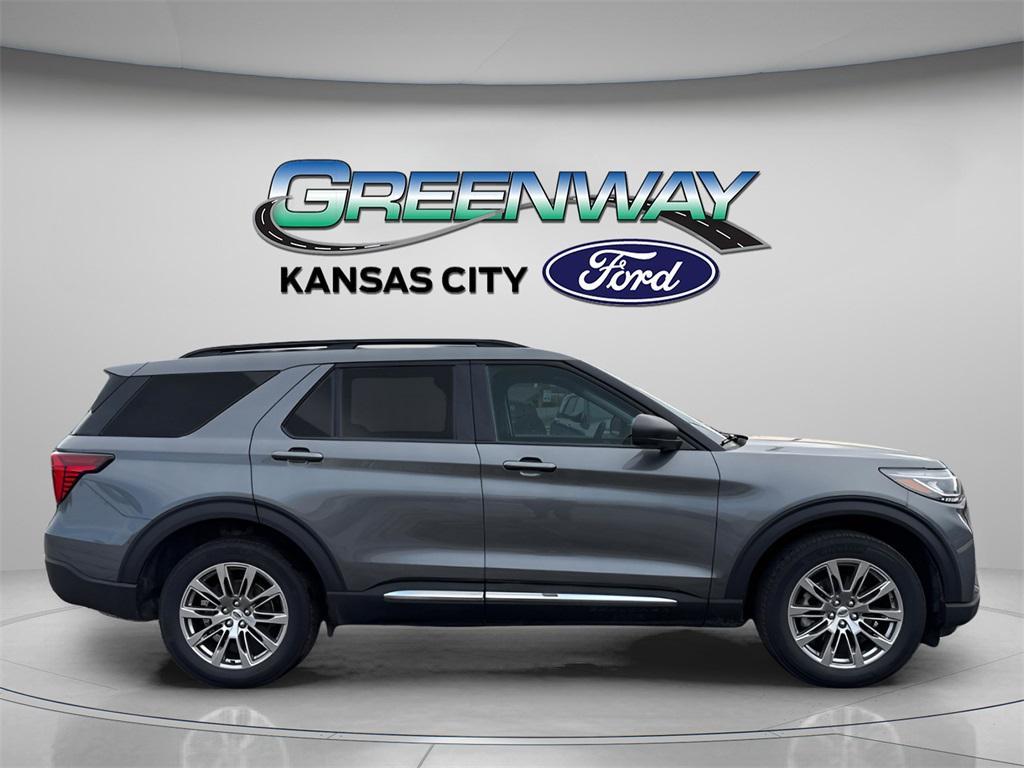 new 2025 Ford Explorer car, priced at $43,373