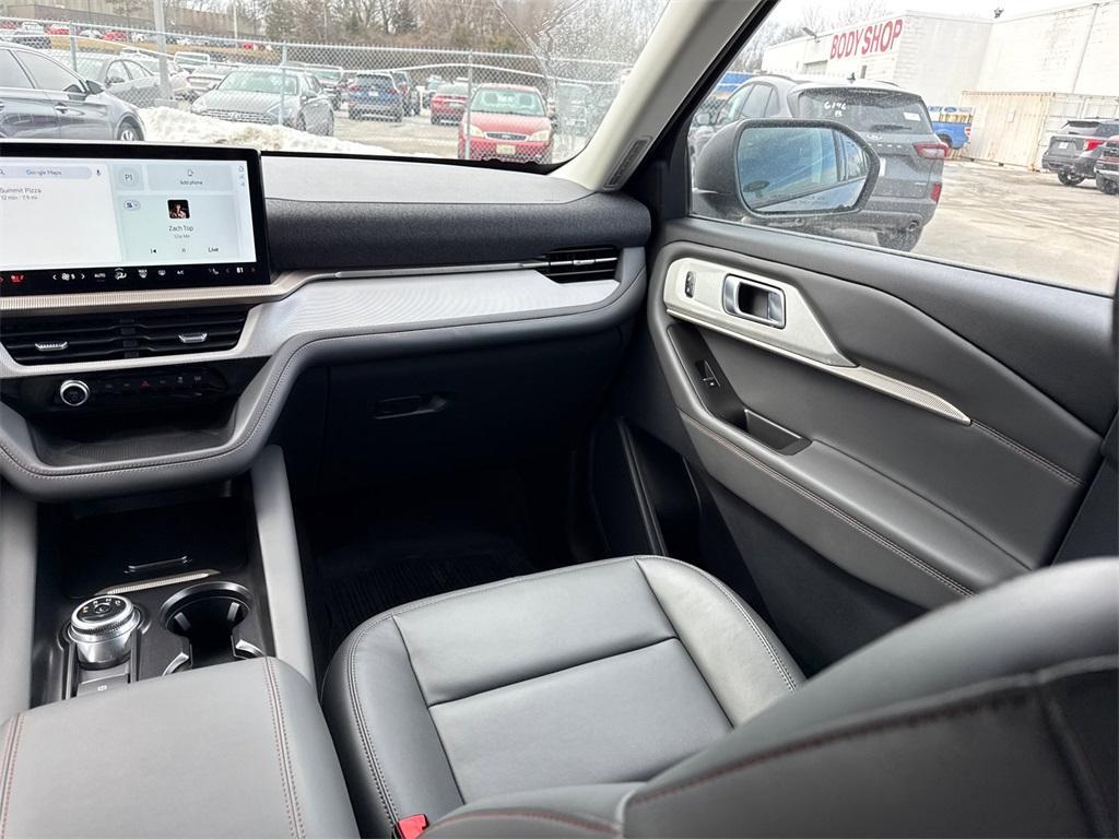 new 2025 Ford Explorer car, priced at $44,441