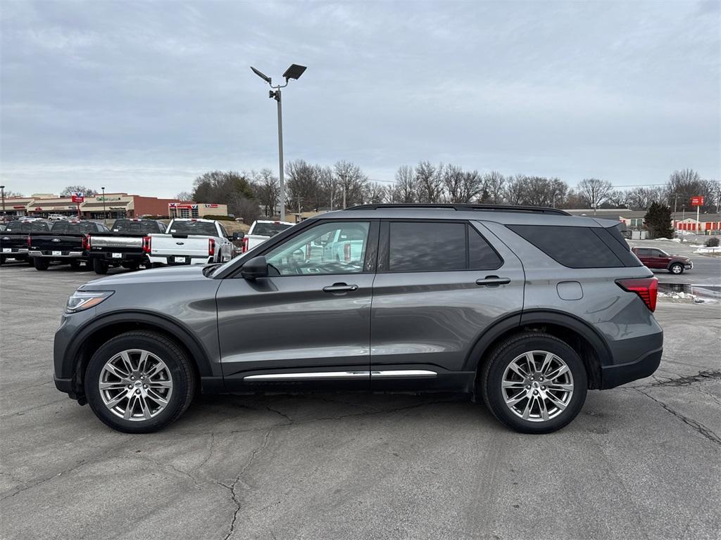 new 2025 Ford Explorer car, priced at $45,000