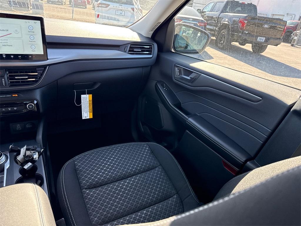 new 2025 Ford Escape car, priced at $27,262