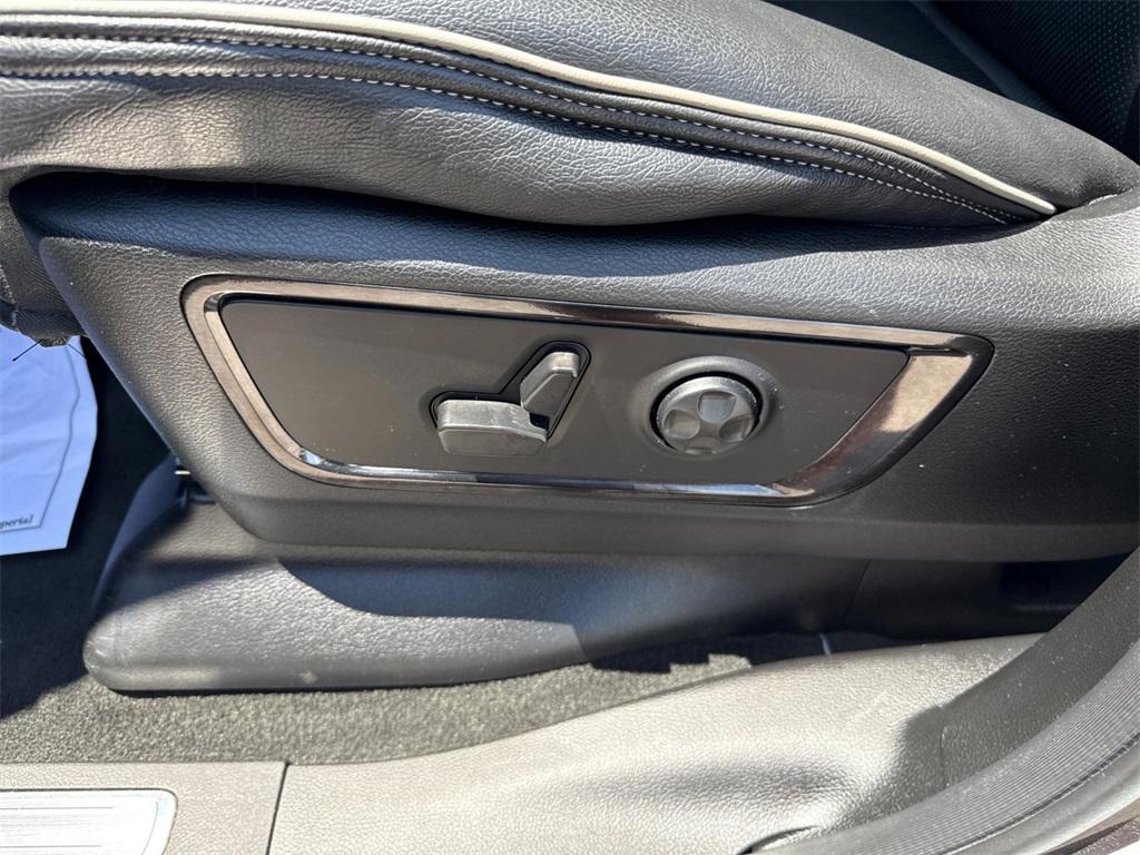 used 2023 Ram 1500 car, priced at $44,990