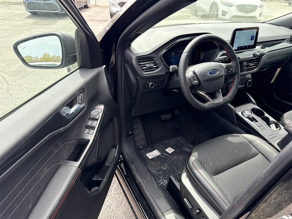new 2025 Ford Escape car, priced at $30,211