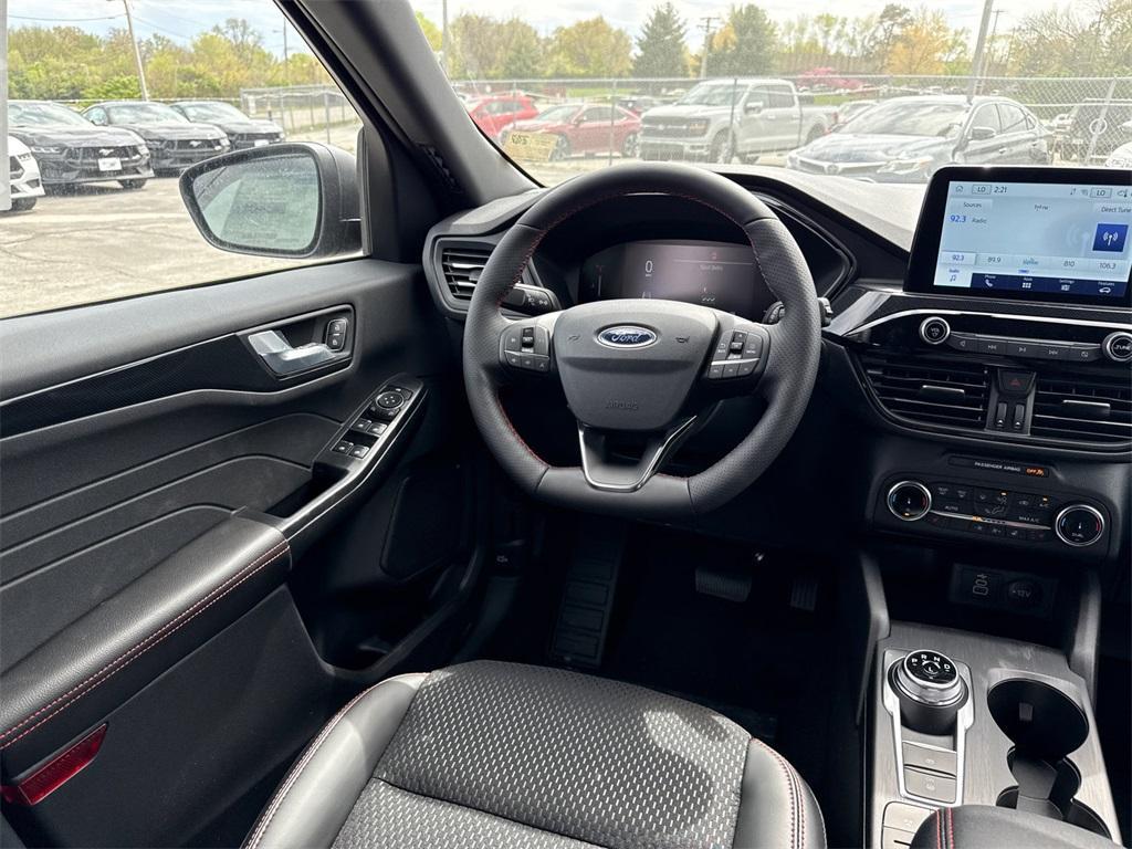 new 2025 Ford Escape car, priced at $30,211