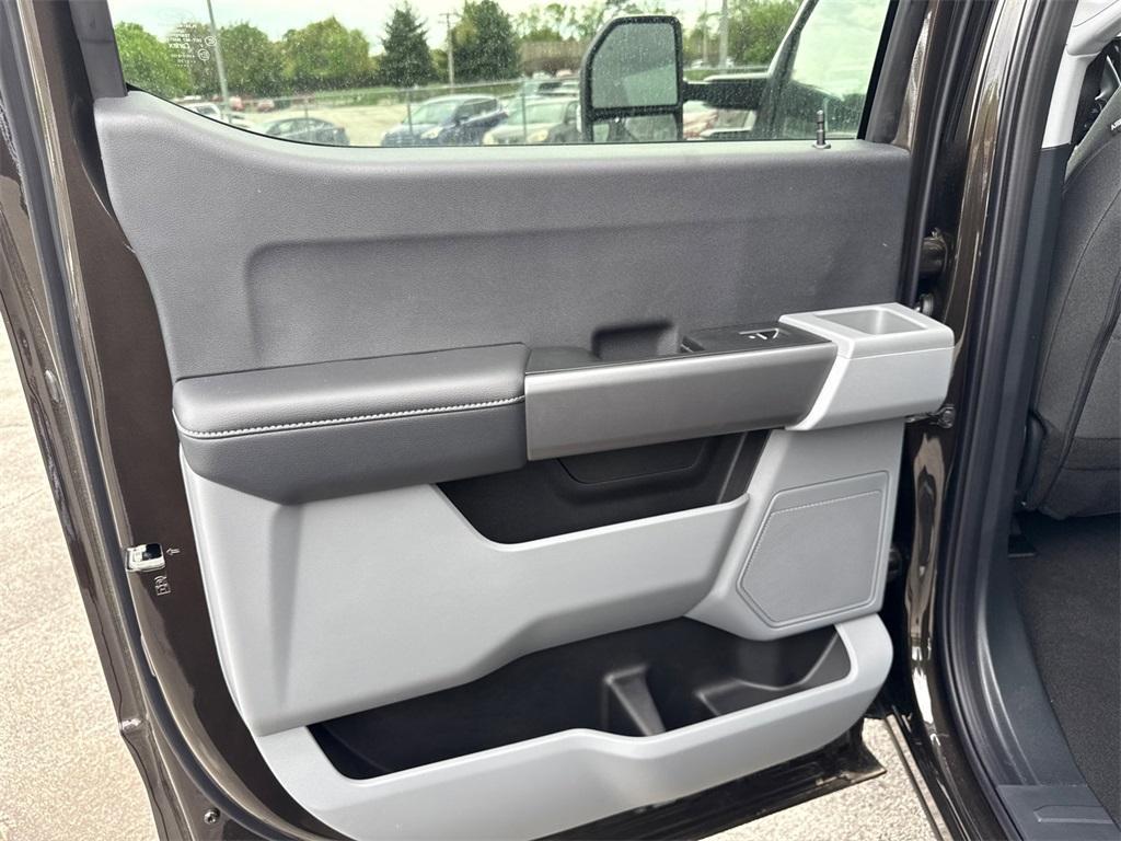 new 2025 Ford F-250 car, priced at $64,536