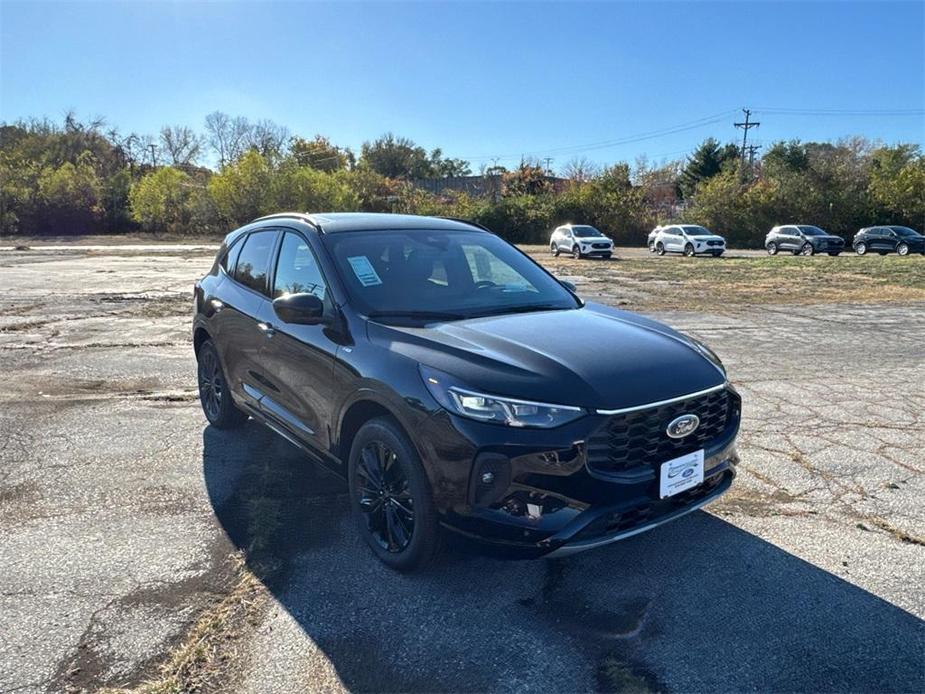 new 2024 Ford Escape car, priced at $40,000