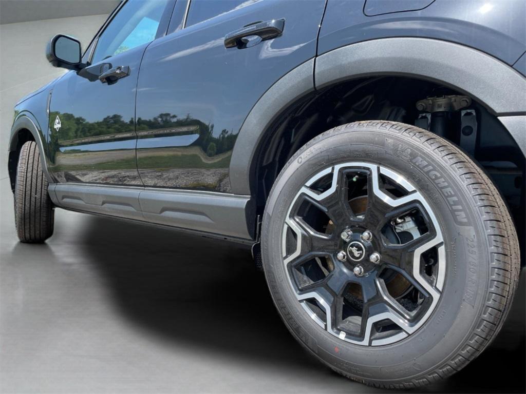 new 2025 Ford Bronco Sport car, priced at $33,999