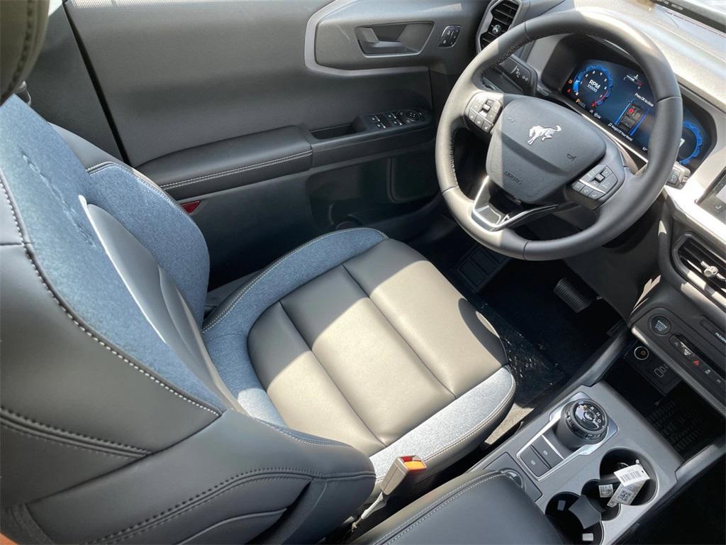 new 2025 Ford Bronco Sport car, priced at $33,999