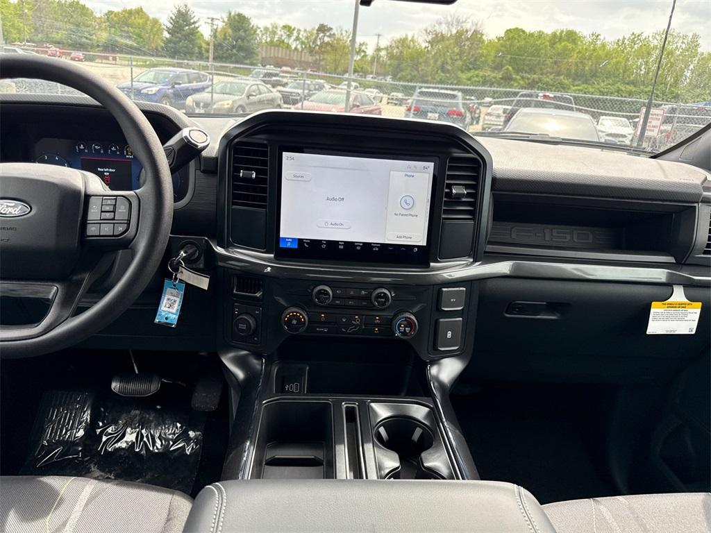 new 2025 Ford F-150 car, priced at $45,959