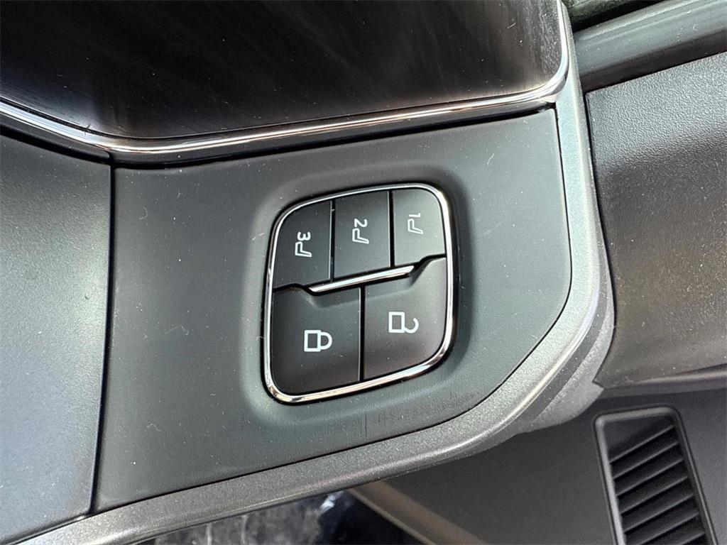 new 2025 Ford F-150 car, priced at $60,988