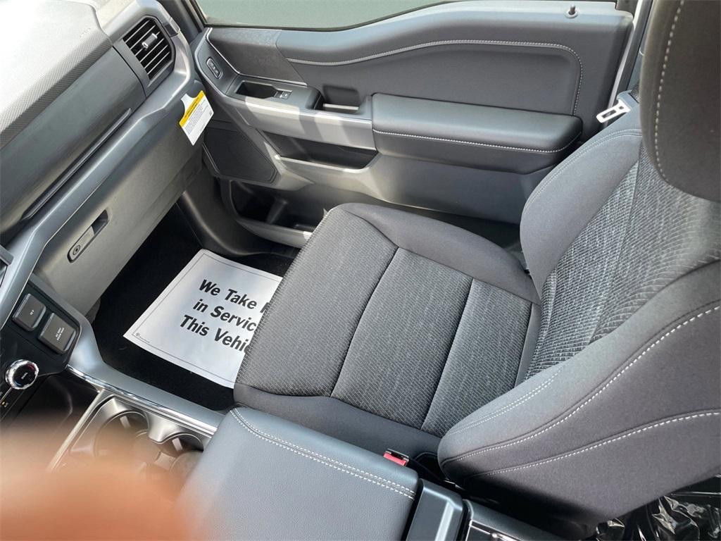 new 2025 Ford F-150 car, priced at $50,239