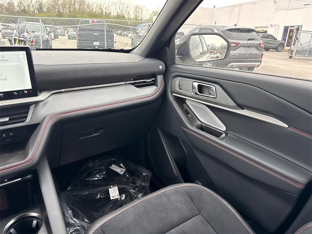 new 2025 Ford Explorer car, priced at $55,241