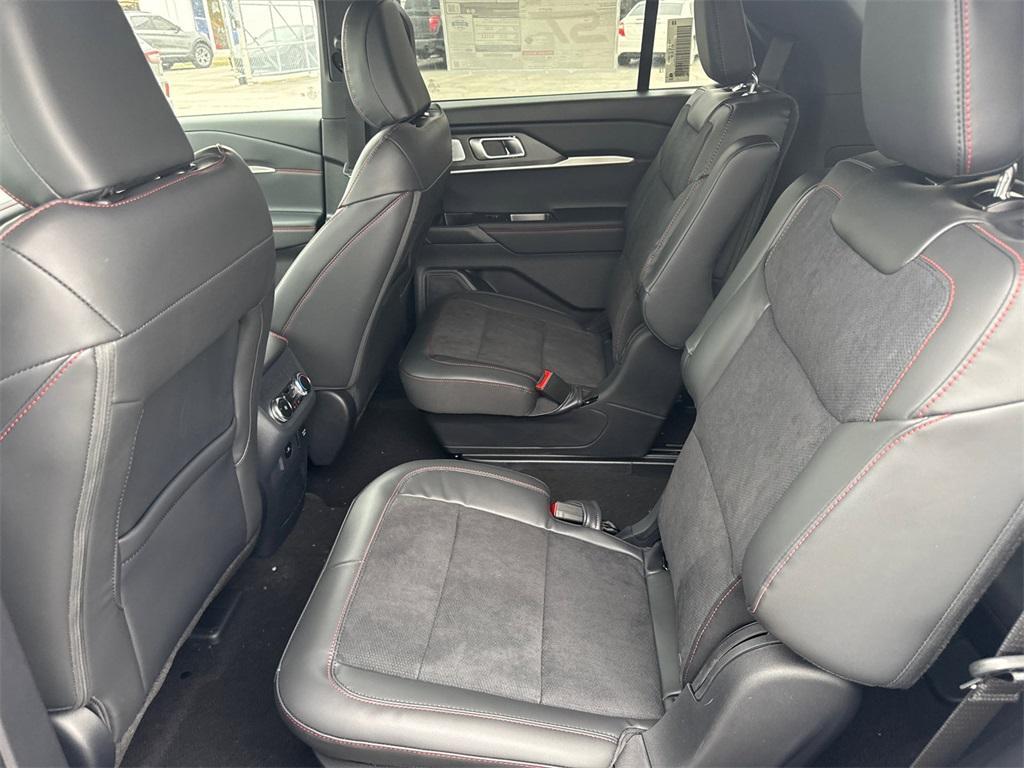 new 2025 Ford Explorer car, priced at $55,241