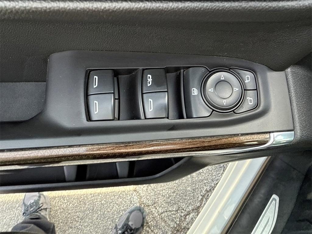 used 2020 Chevrolet Silverado 1500 car, priced at $27,998