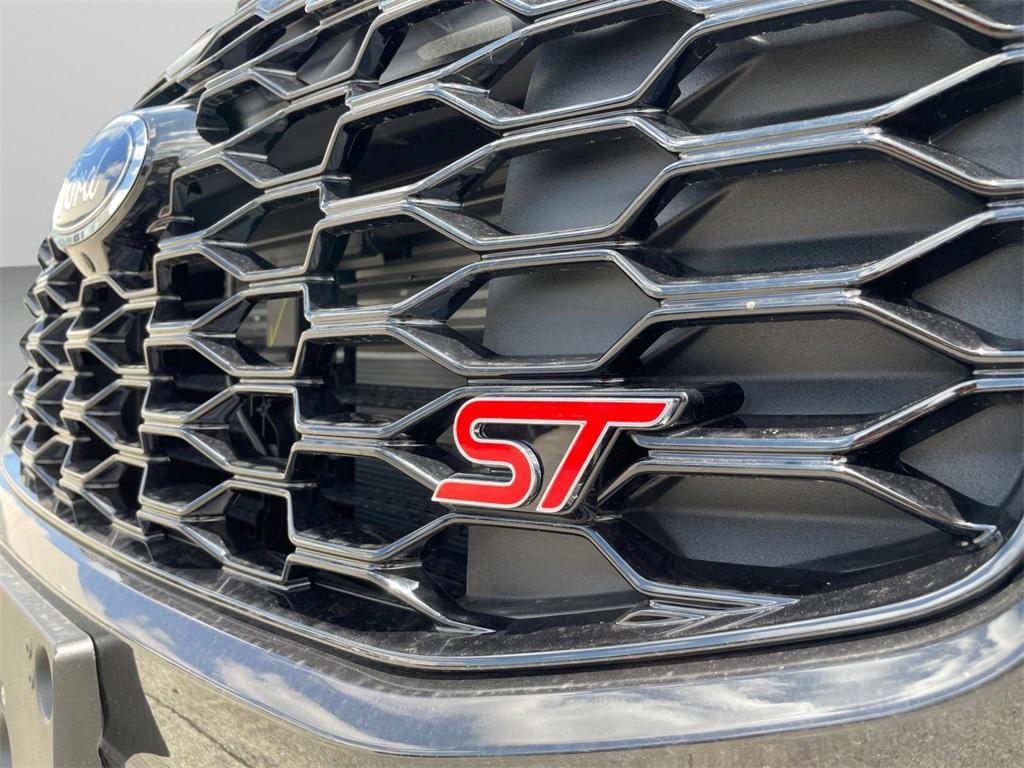 new 2025 Ford Explorer car, priced at $55,499