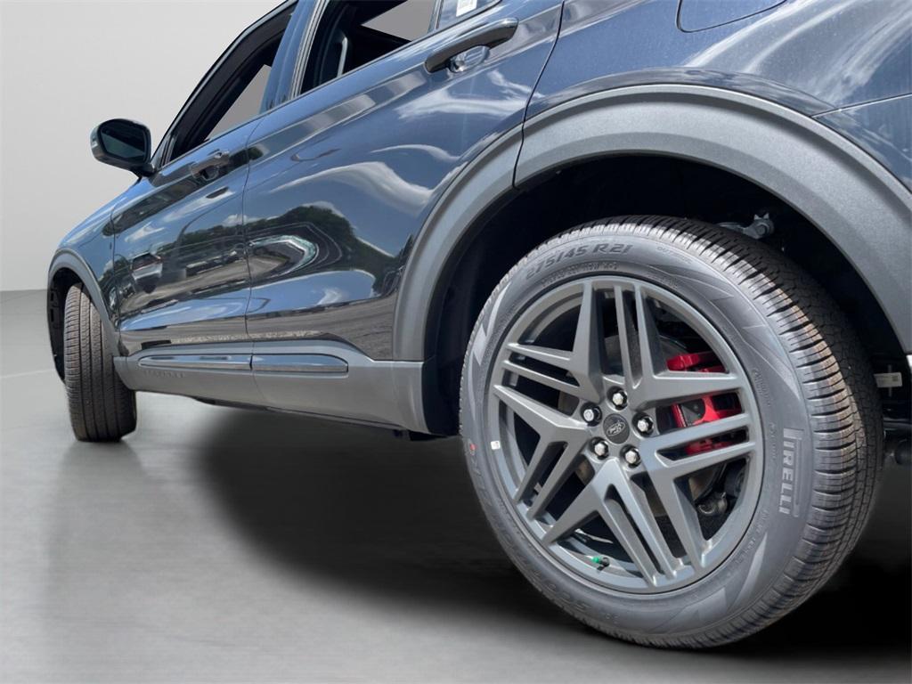 new 2025 Ford Explorer car, priced at $55,499