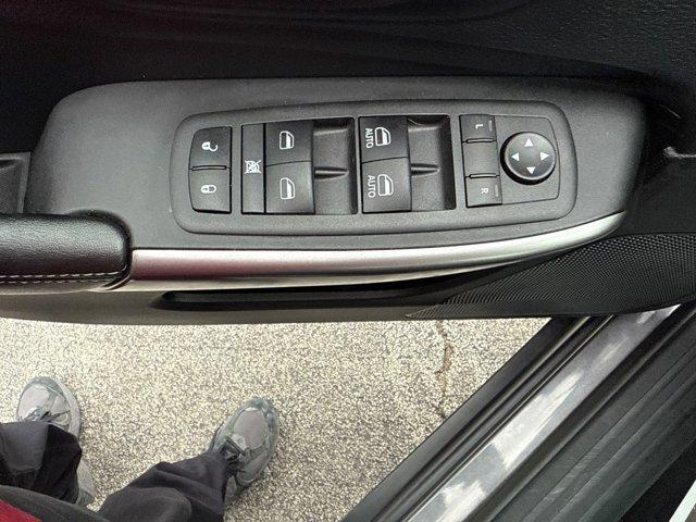 used 2022 Jeep Cherokee car, priced at $26,553