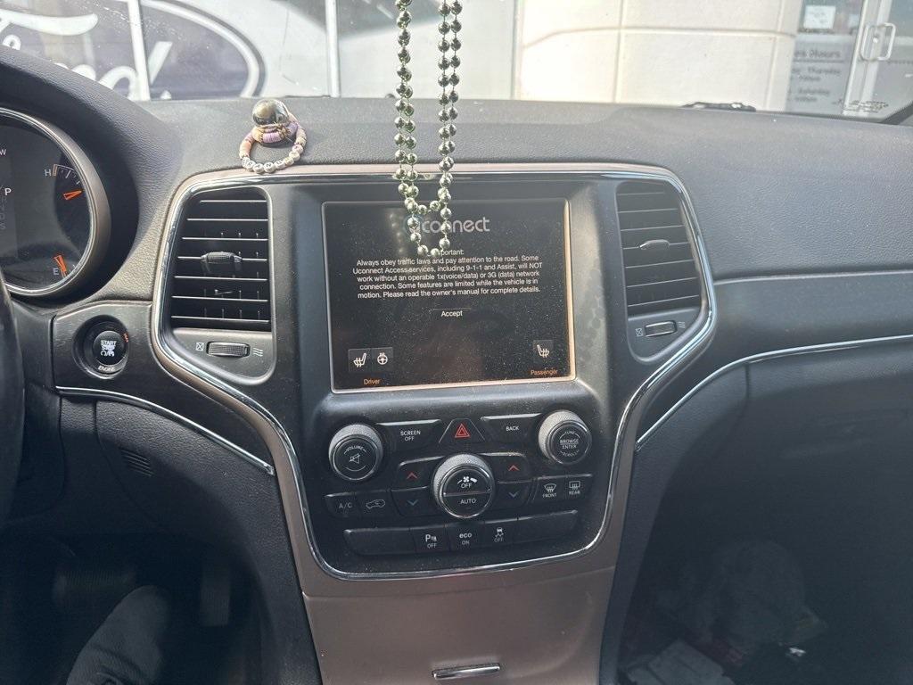 used 2015 Jeep Grand Cherokee car, priced at $10,990