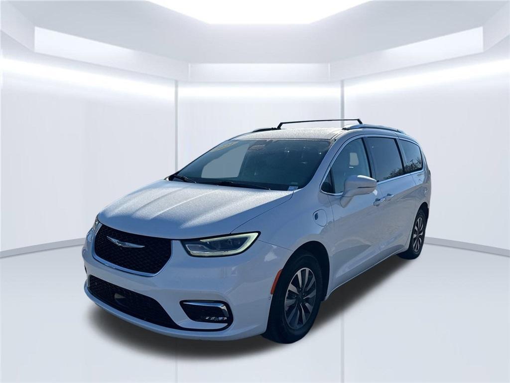 used 2021 Chrysler Pacifica Hybrid car, priced at $21,990